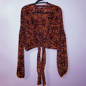 Billabong tie front crop top